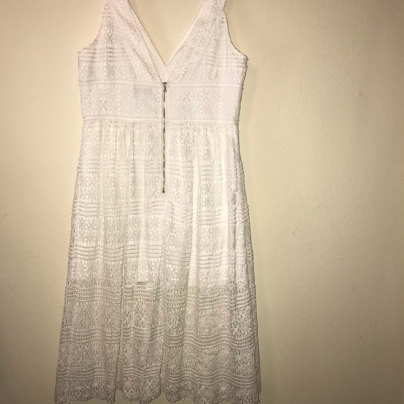 Belle Badgley Mischka White Backless Dre… - Picture 7 of 8